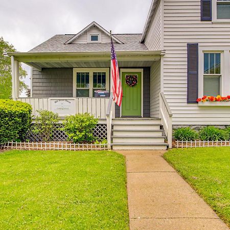 Lavish House With Patio - 2 Blocks To Green Lake! Buitenkant foto