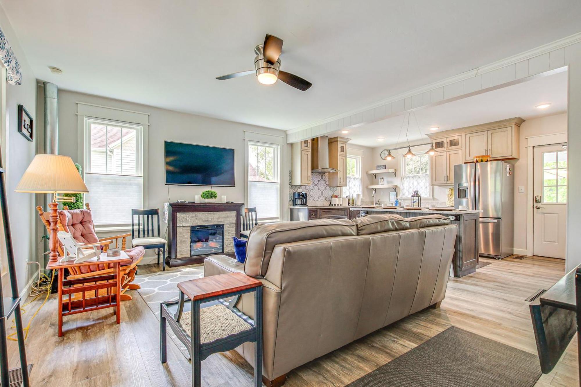 Lavish House With Patio - 2 Blocks To Green Lake! Buitenkant foto